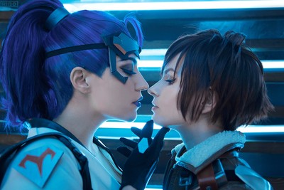 Tracer posters
